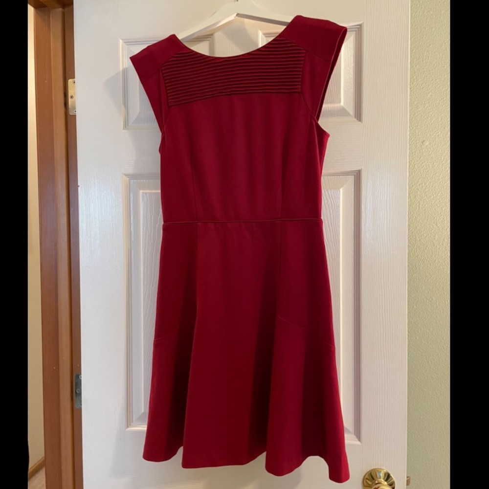 Banana Republic Fit and Flare dress - Cranberry - 8